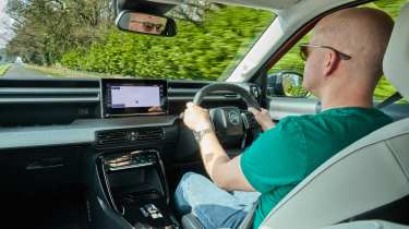 Citroen e-C3 – Alex Ingram driving the Citroen e-C3